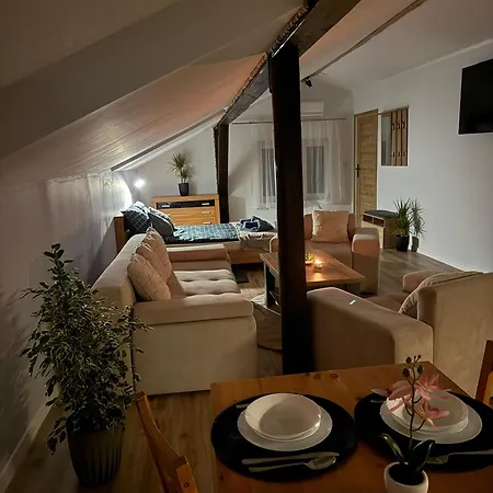 Lägenhet Szmer Olzy