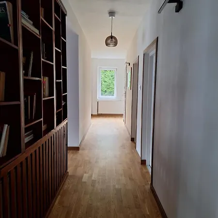 Szmer Olzy Lägenhet *