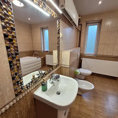 Szmer Olzy Lägenhet *