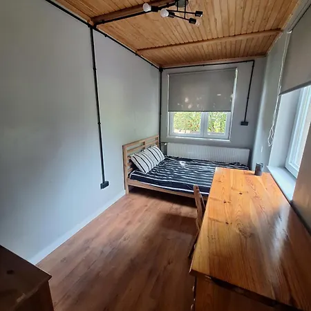 アパート Szmer Olzy イステブナ