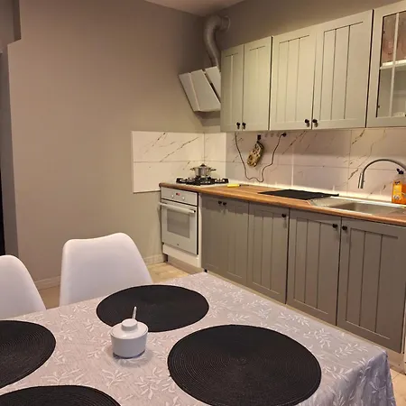 Szmer Olzy Lägenhet