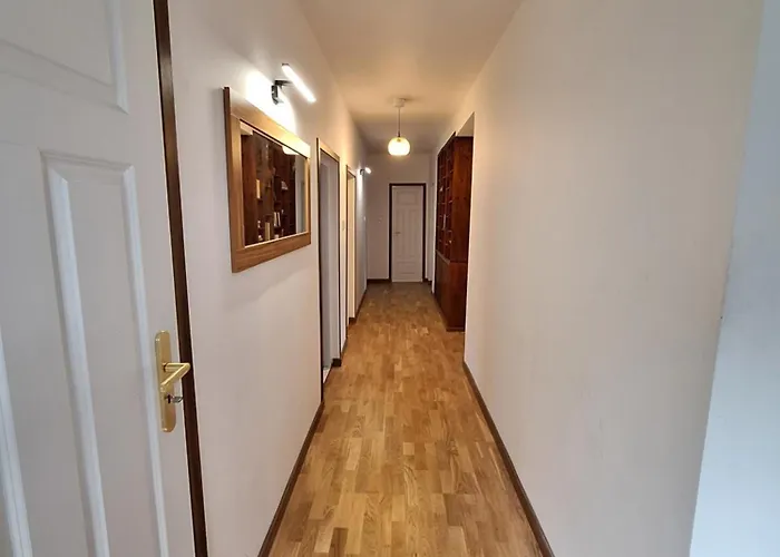 アパート Szmer Olzy イステブナ