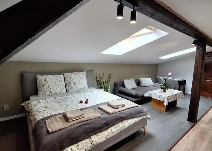 Szmer Olzy איסטבנה