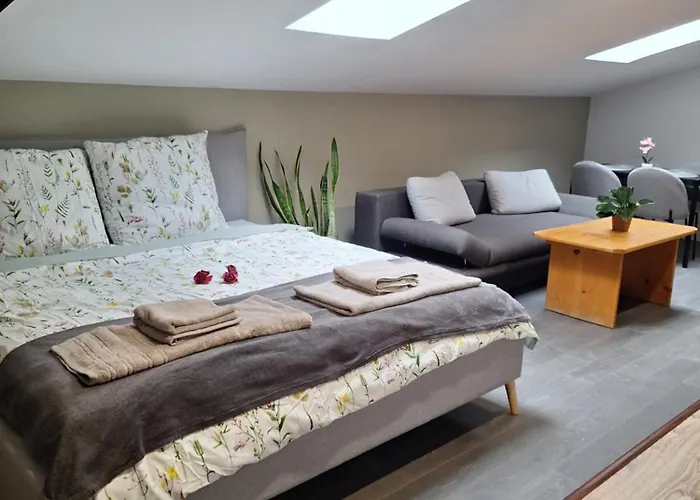 Szmer Olzy איסטבנה